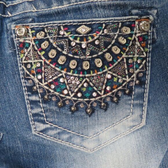 Miss Me Capri Jeans 26 Blue Embellished Bling Pockets Mid Rise Cuffed Denim - Picture 2 of 14